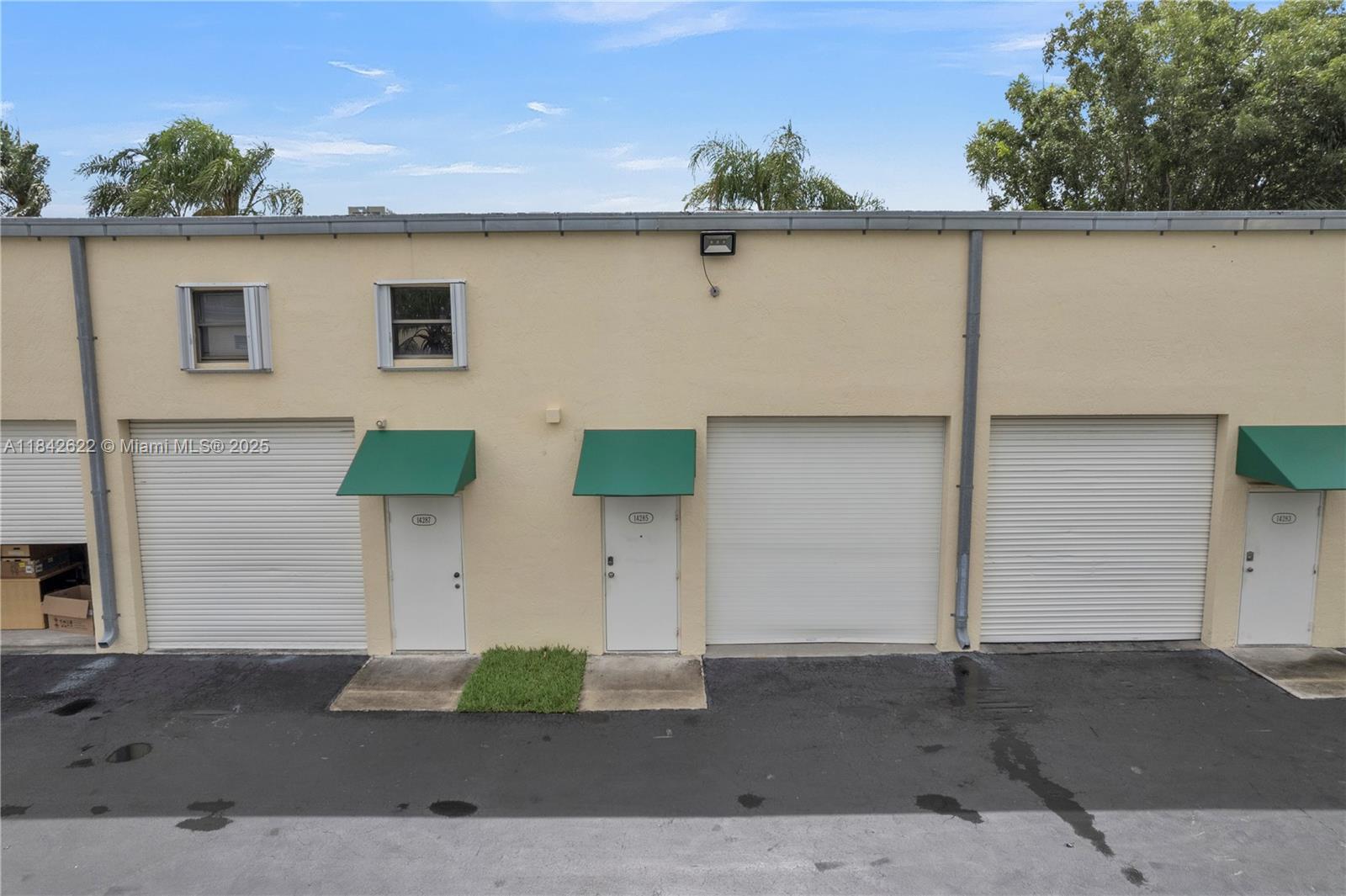 14287 SW 142nd St # D42, Miami FL 33186