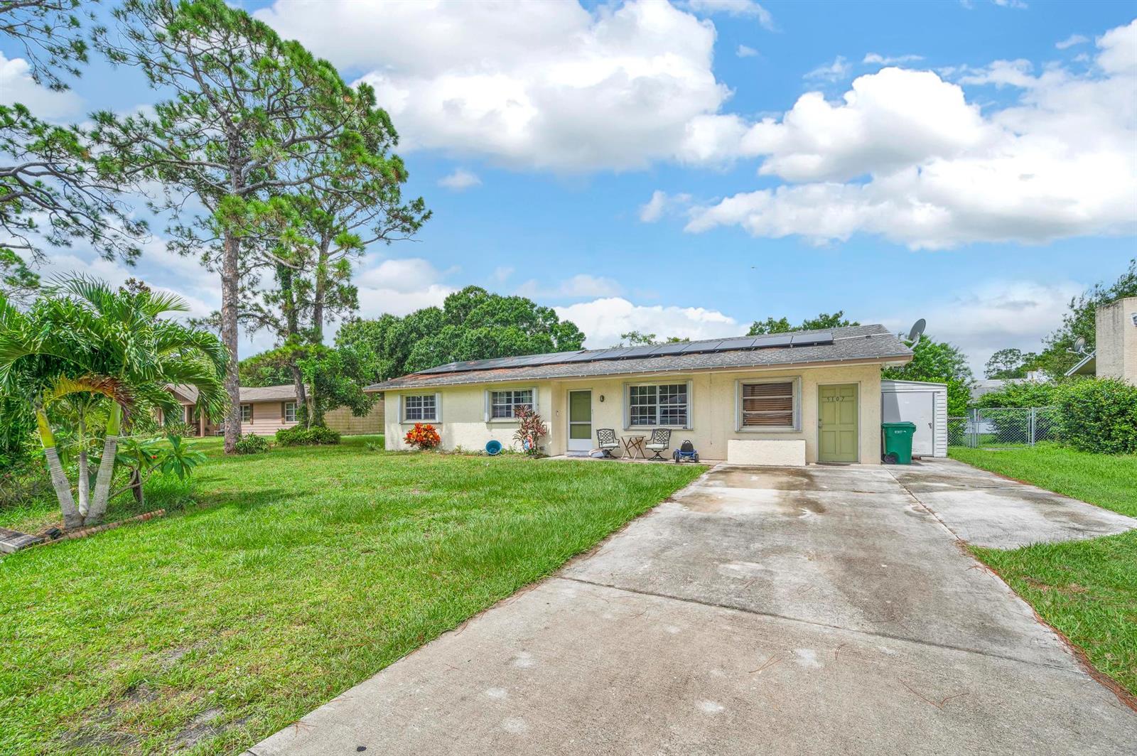 5107 Palm Drive, Fort Pierce FL 34982 photo 2