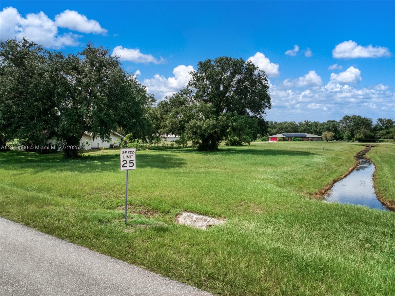 Sebring, FL 33876