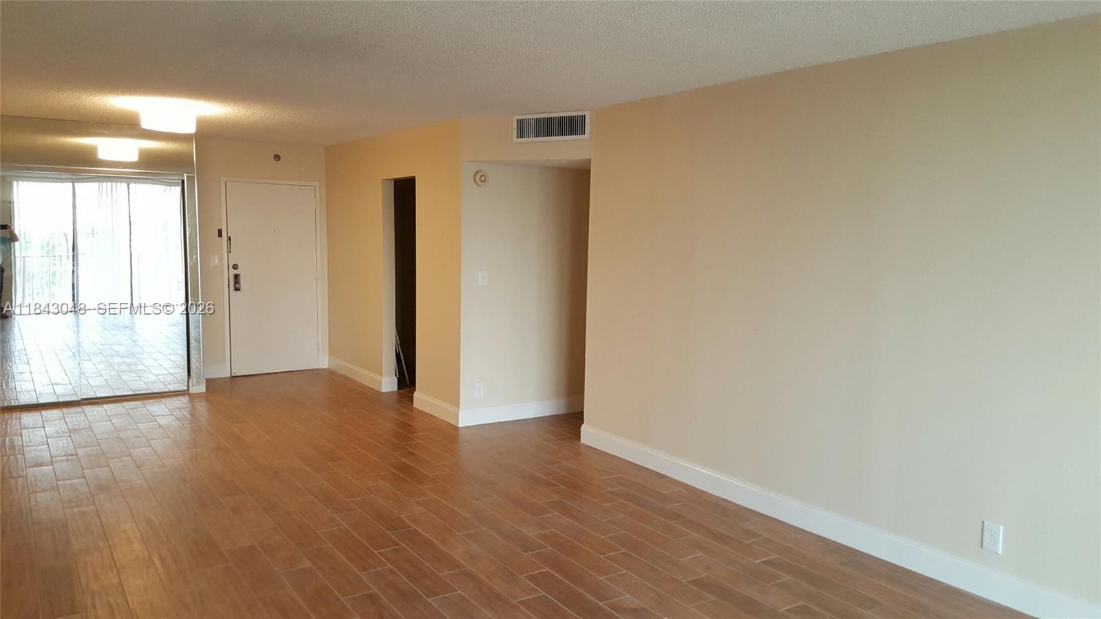 Aventura, FL 33160 photo 3