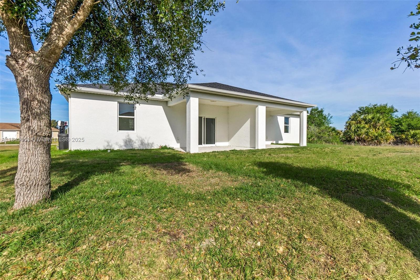 2516 Park Rd # 2516, Lehigh Acres FL 33971 photo 2