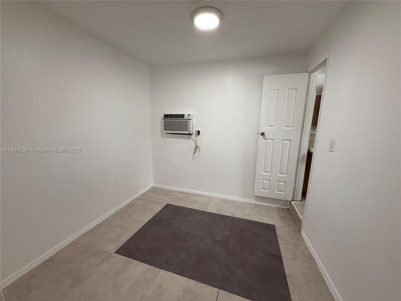 2146 NW 18th terr # C, Miami FL 33125 photo 3