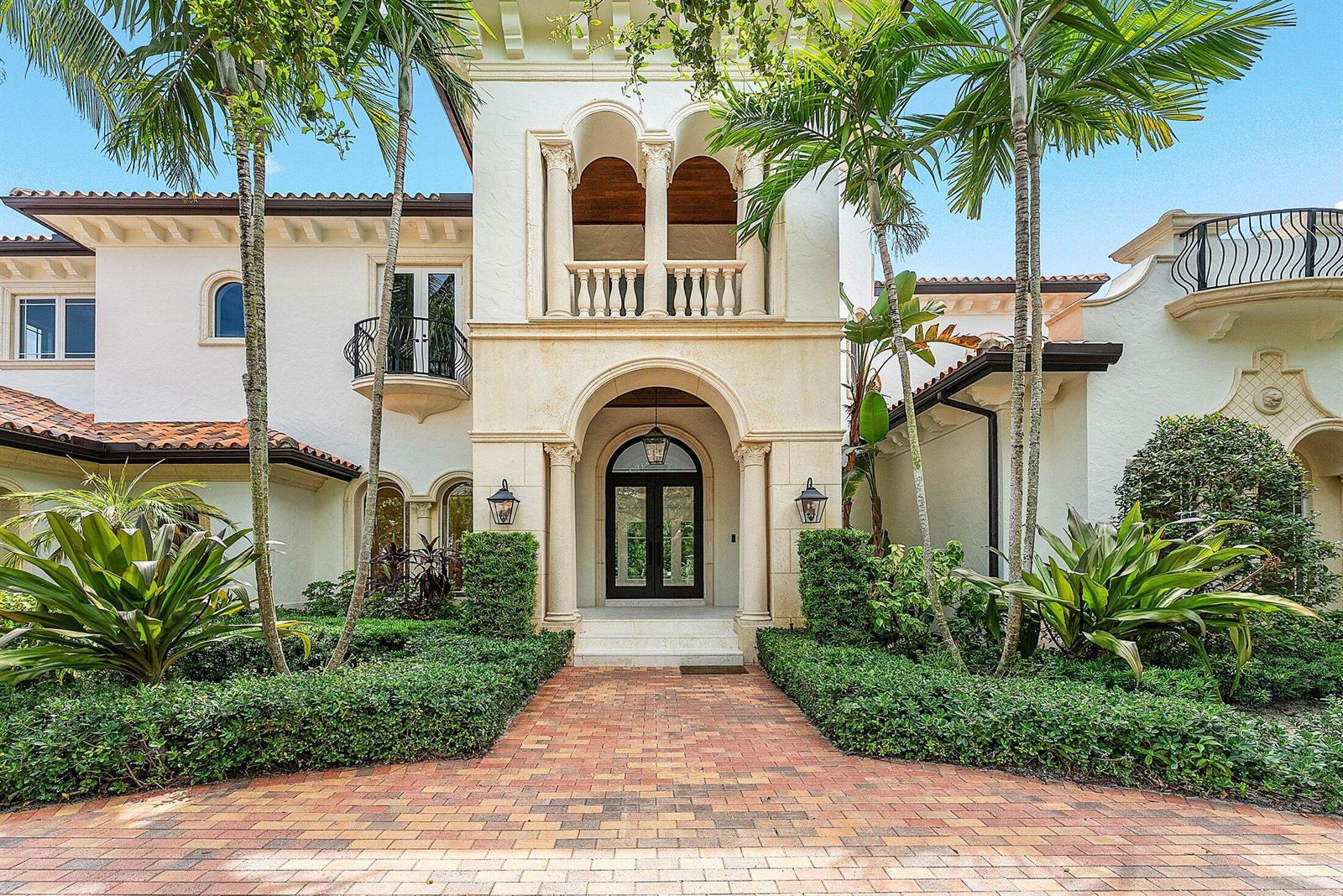 2002 NW 4th Avenue, Delray Beach FL 33444 photo 2