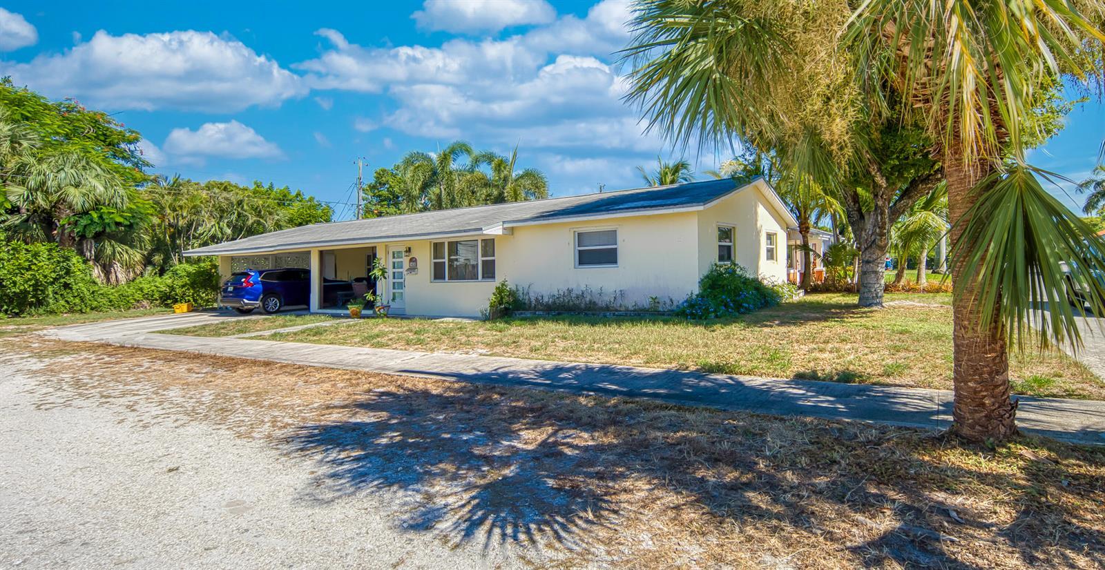 1430 N N Street, FL 33460 photo 3