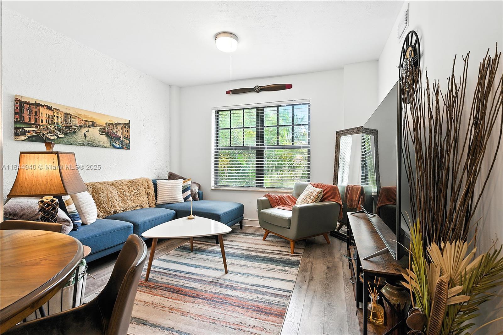 934 Michigan Ave # 209, Miami Beach FL 33139 photo 3