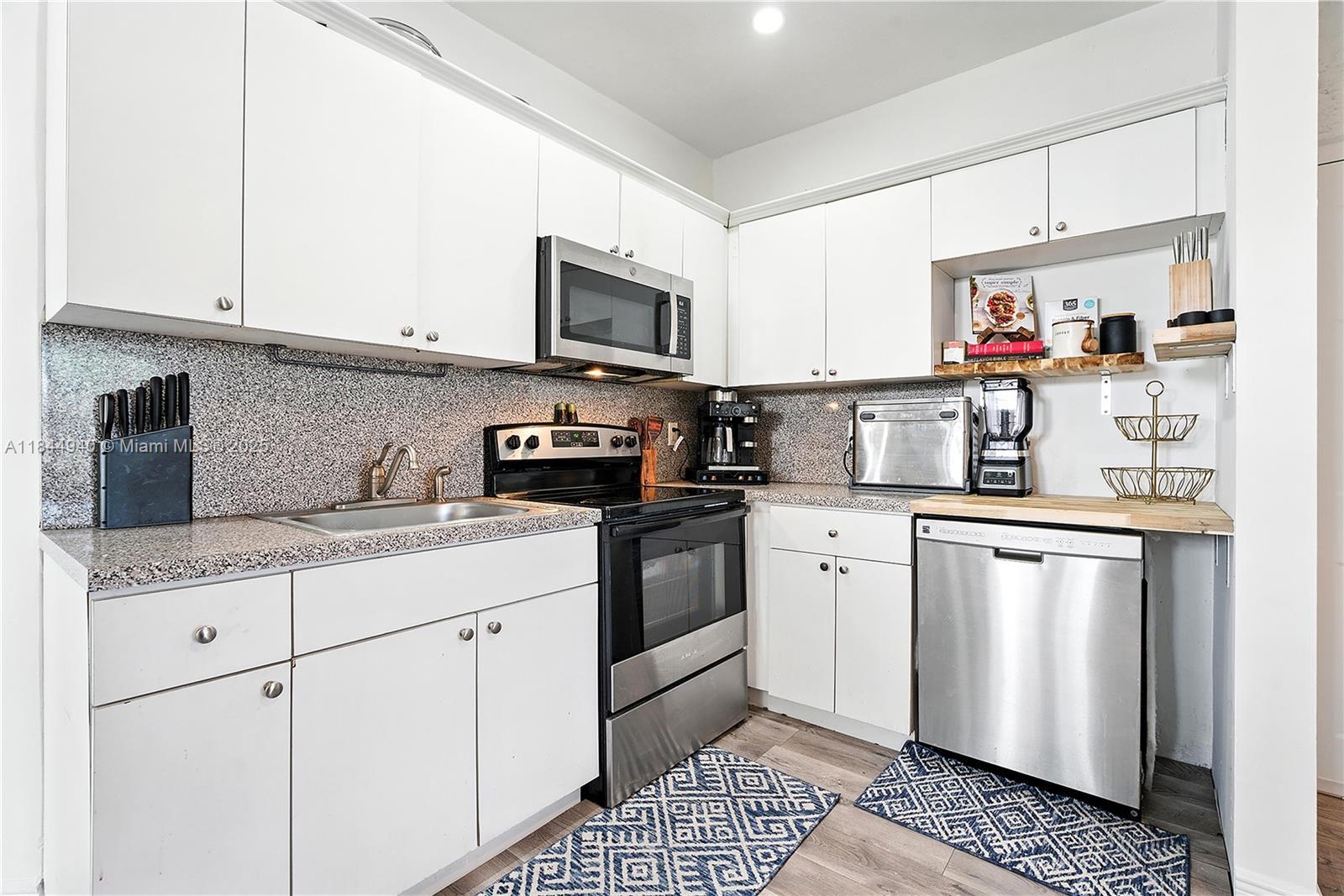 934 Michigan Ave # 209, Miami Beach FL 33139 photo 5