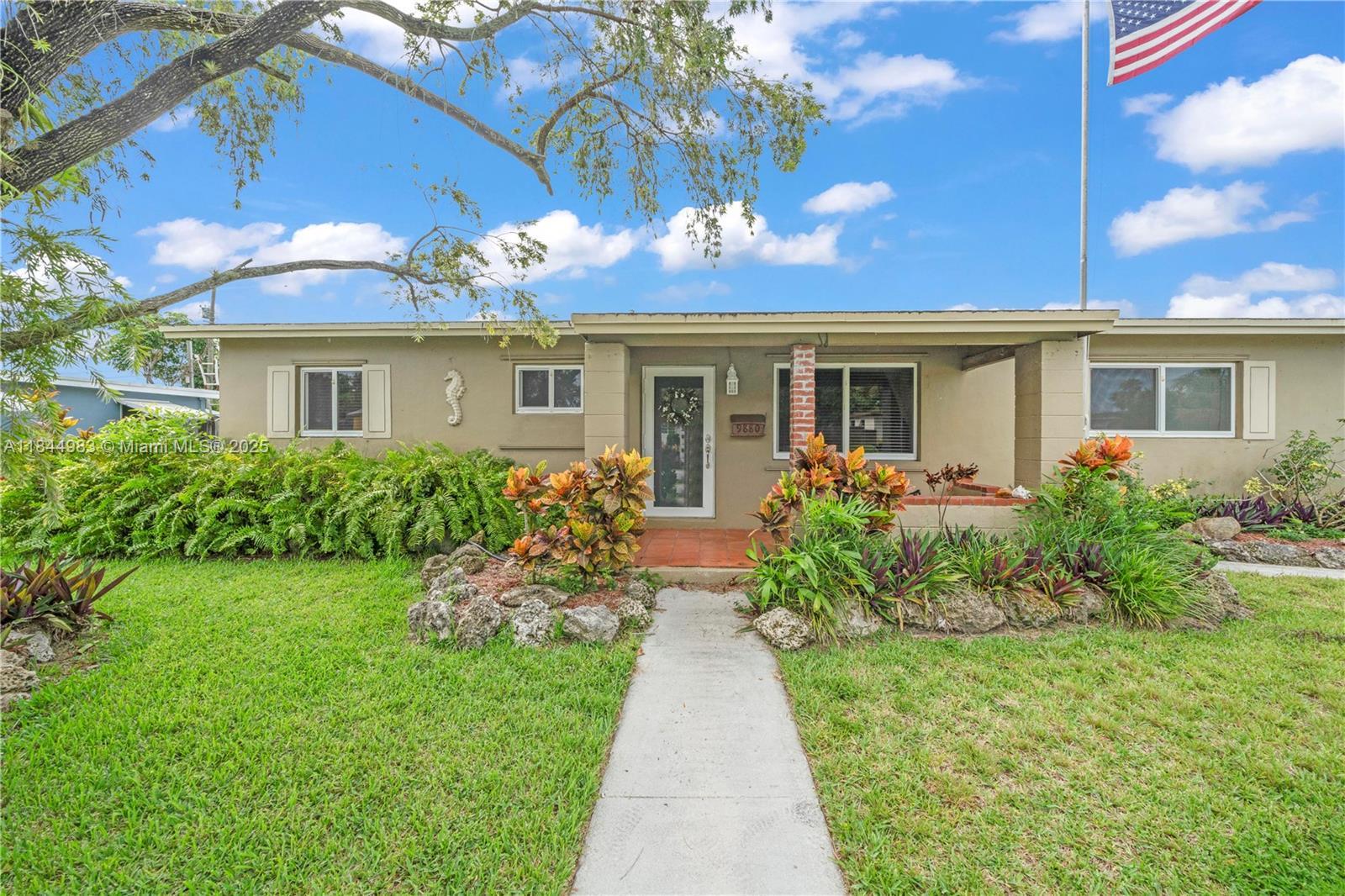 9880 Jamaica Dr, Cutler Bay FL 33189 photo 4
