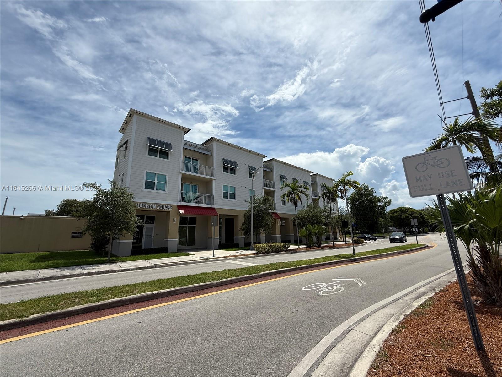 South Miami, FL 33143 photo 3