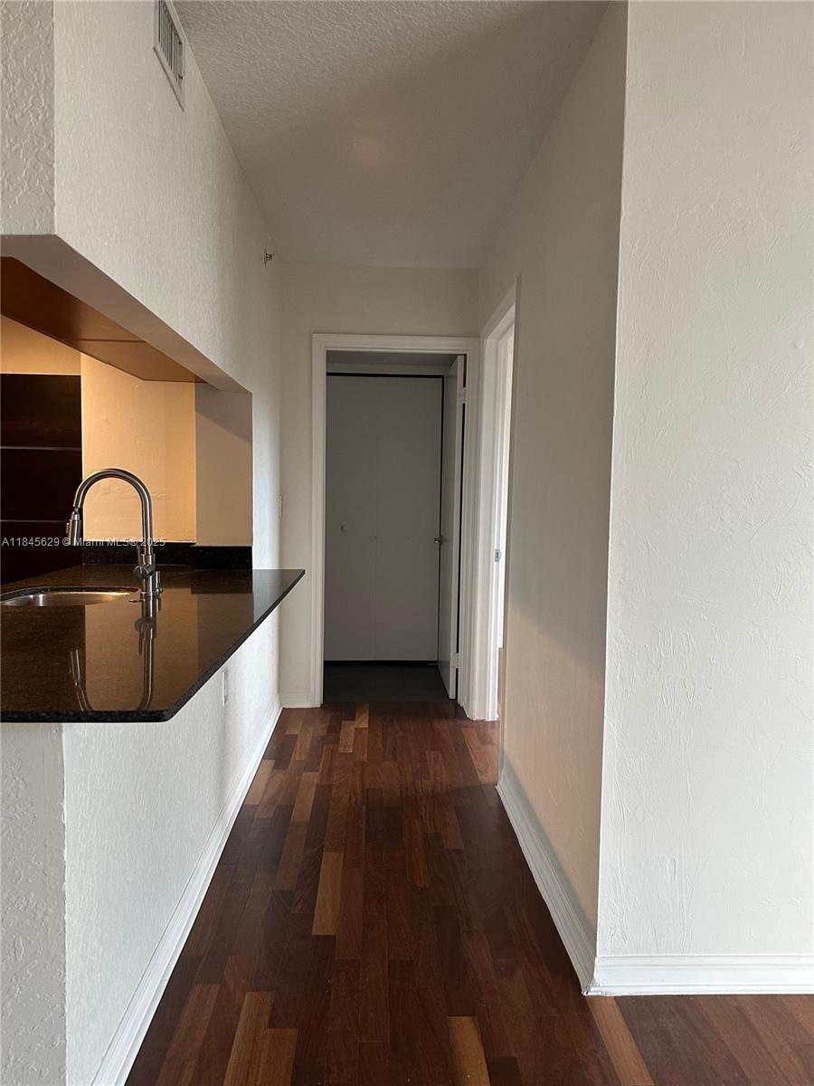 816 NW 11th St # 505, Miami FL 33136 photo 5