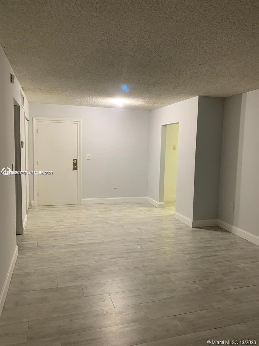 Hialeah, FL 33014 photo 3