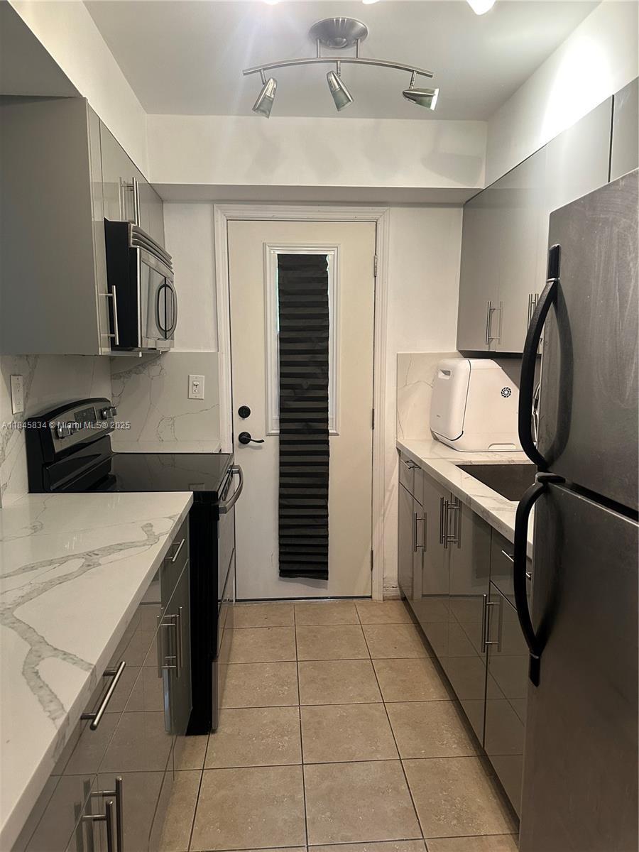 3242 Mary St # S215, Miami FL 33133 photo 2