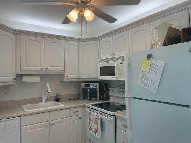 137 Flanders C, Delray Beach FL 33484 photo 4