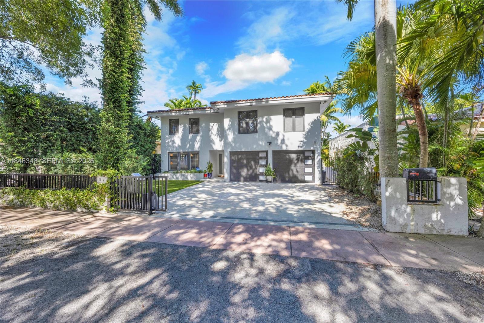 1117 Alberca St, Coral Gables FL 33134