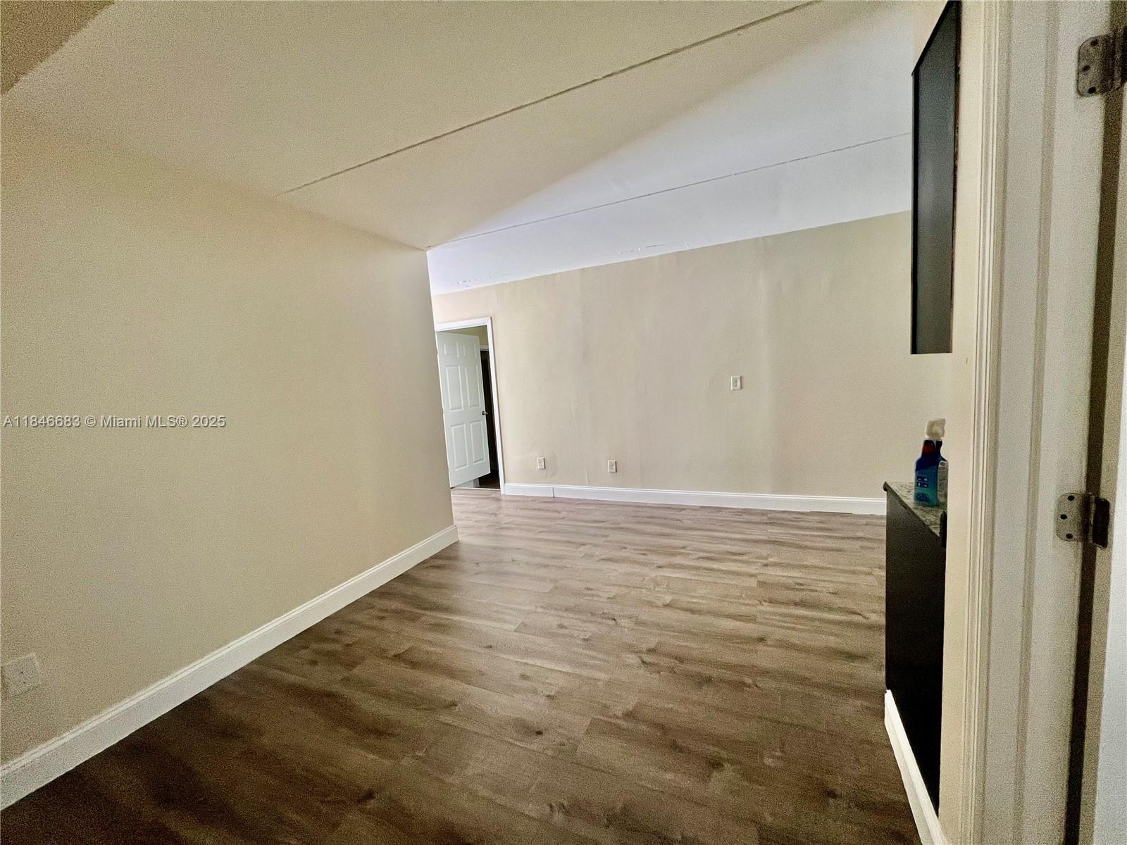 42 NW 7th Ave # 1, Homestead FL 33030 photo 3