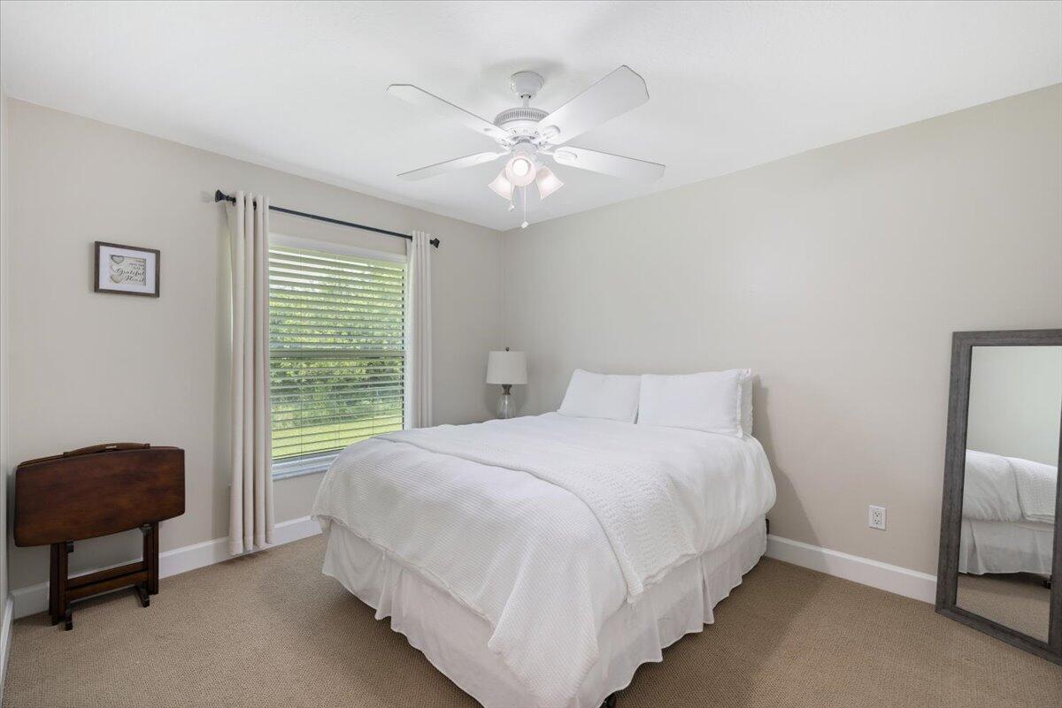 8755 97th Court, Vero Beach FL 32967 photo 2