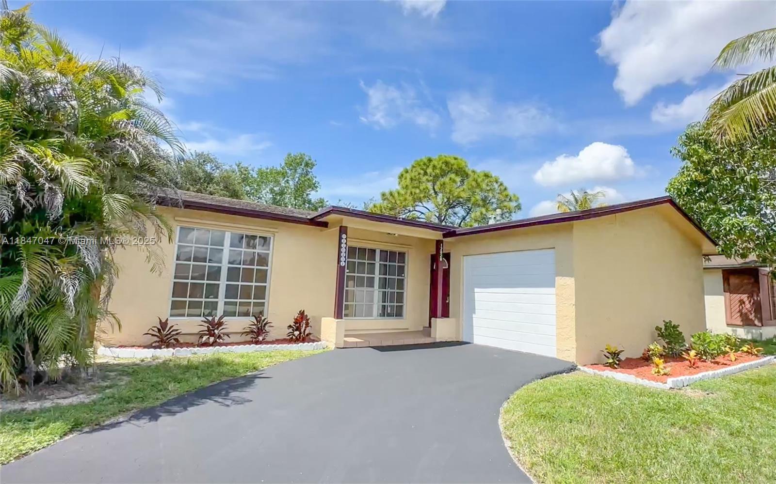 12020 NW 34th Pl, Sunrise FL 33323 photo 2