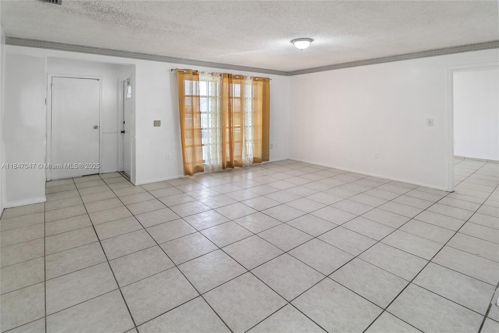 12020 NW 34th Pl, Sunrise FL 33323 photo 4