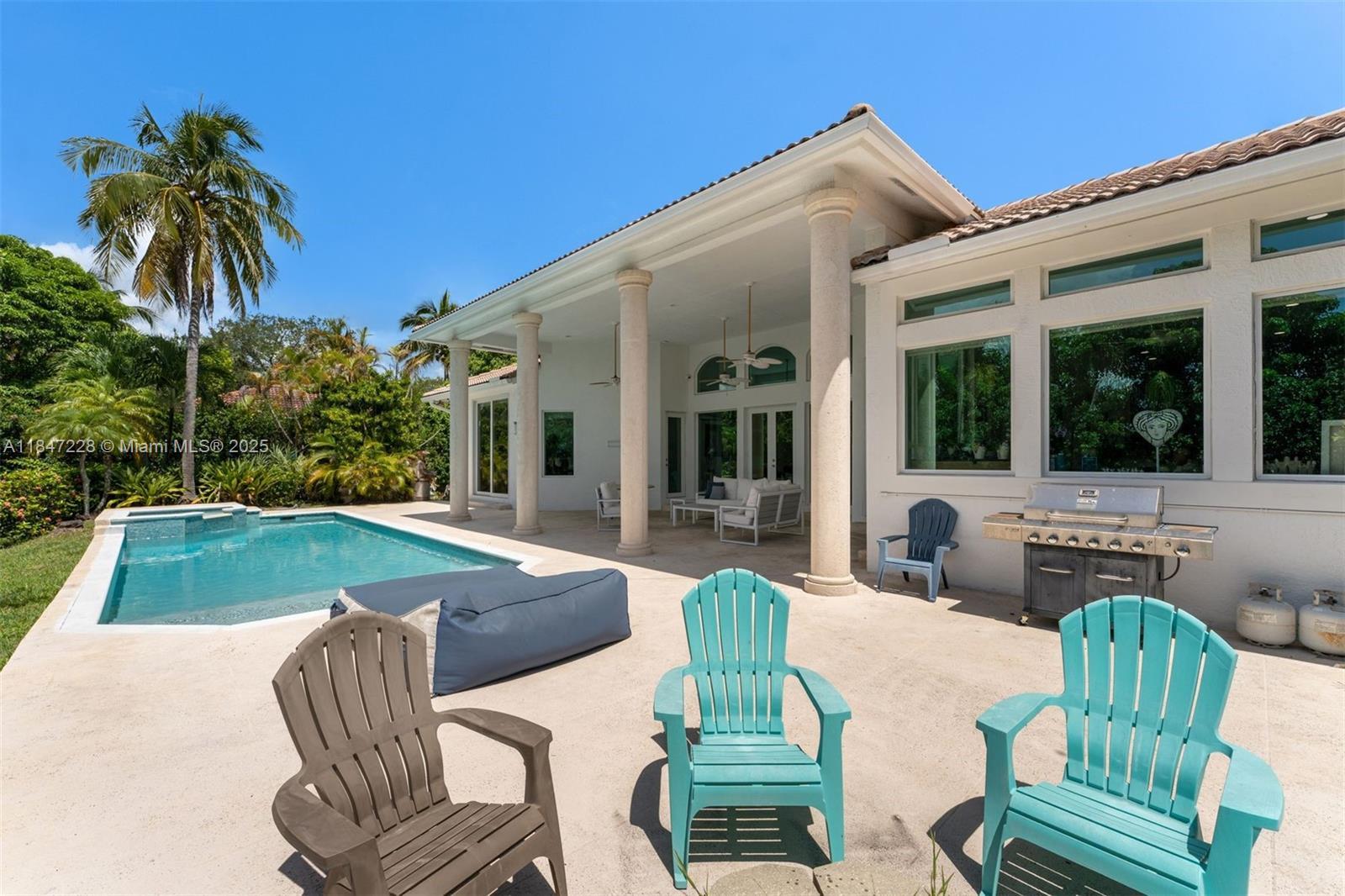 3720 N 37th Ter, Hollywood FL 33021 photo 2