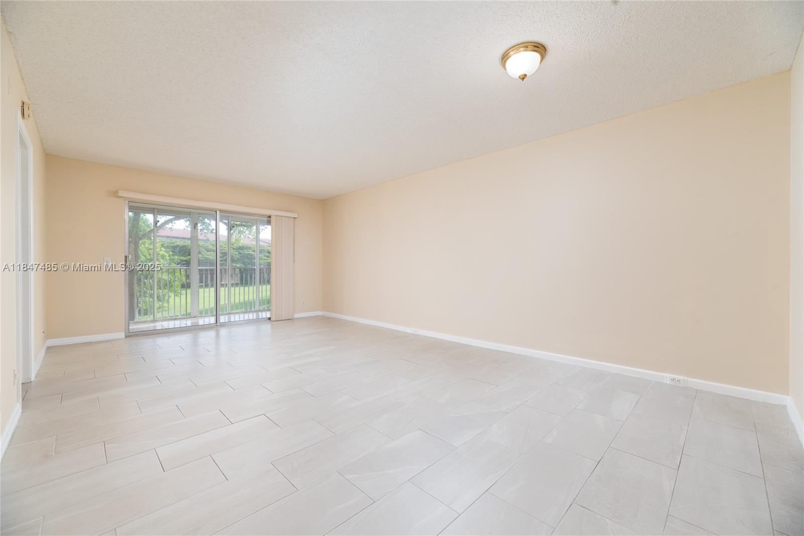 13000 SW 15th Ct # 206U, Pembroke Pines FL 33027 photo 4
