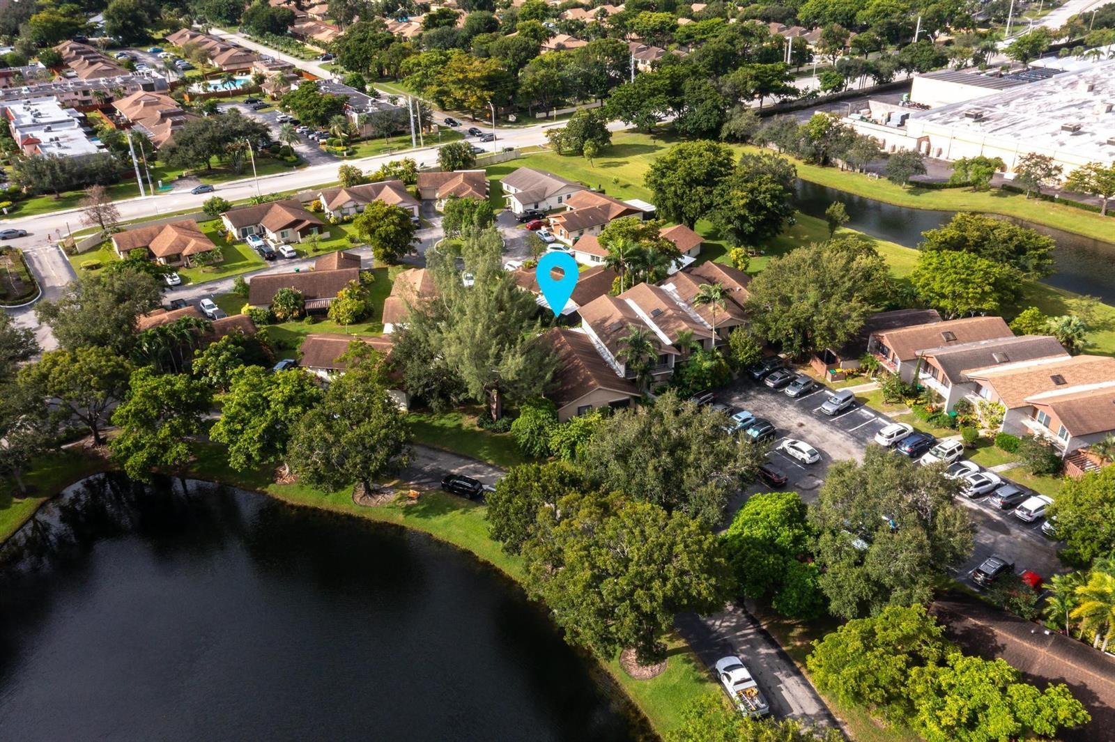 2259 Nova Village Drive, Davie FL 33317 photo 2