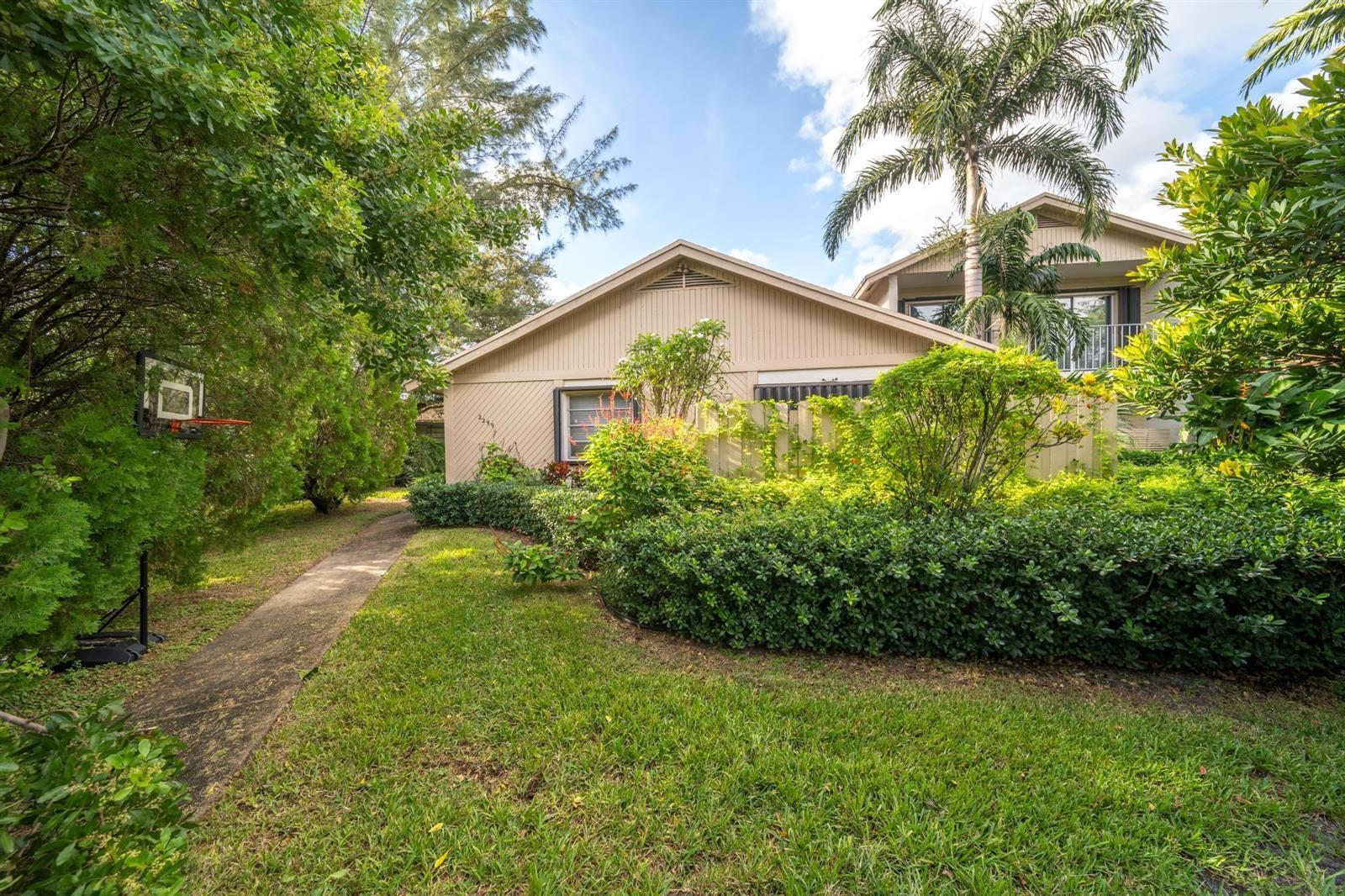 2259 Nova Village Drive, Davie FL 33317 photo 5