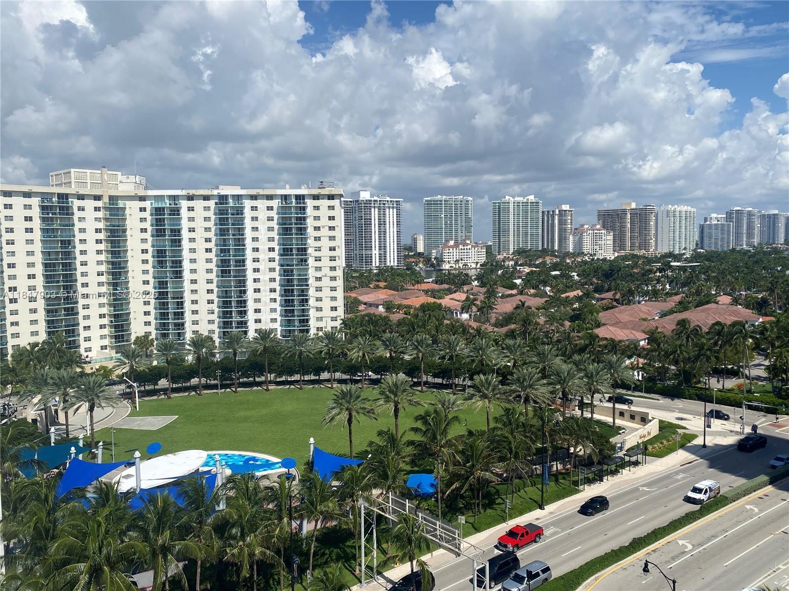 19201 Collins Ave # 733, Sunny Isles Beach FL 33160 photo 2