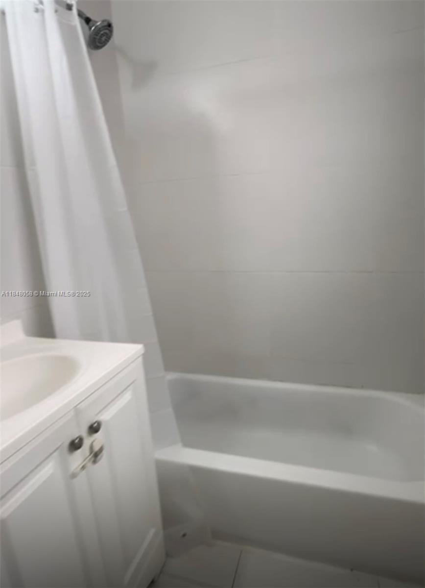 1611 Pennsylvania # 12A, Miami Beach FL 33139 photo 3