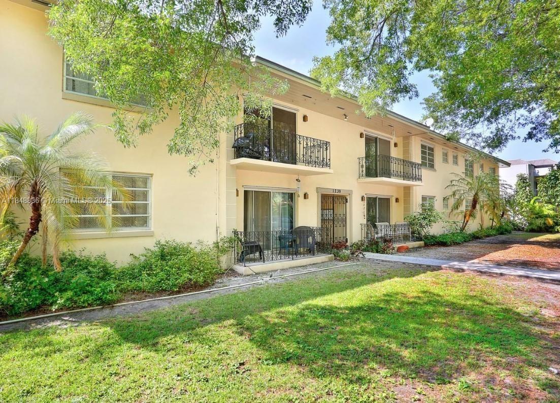 1239 Mariposa Ave # 7, Coral Gables FL 33146 photo 2