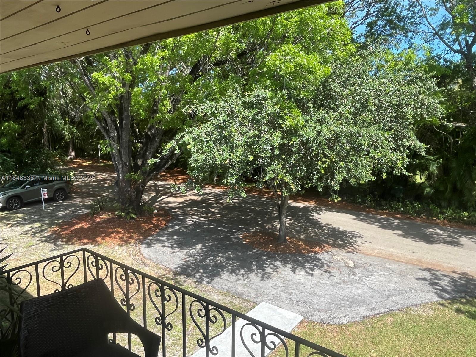 1239 Mariposa Ave # 7, Coral Gables FL 33146 photo 5