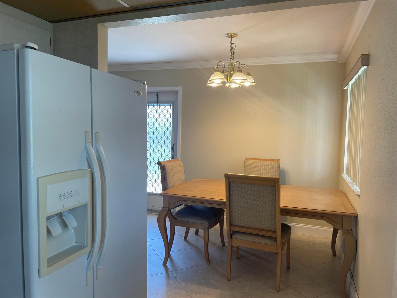 564 Brittany L, Delray Beach FL 33446 photo 3