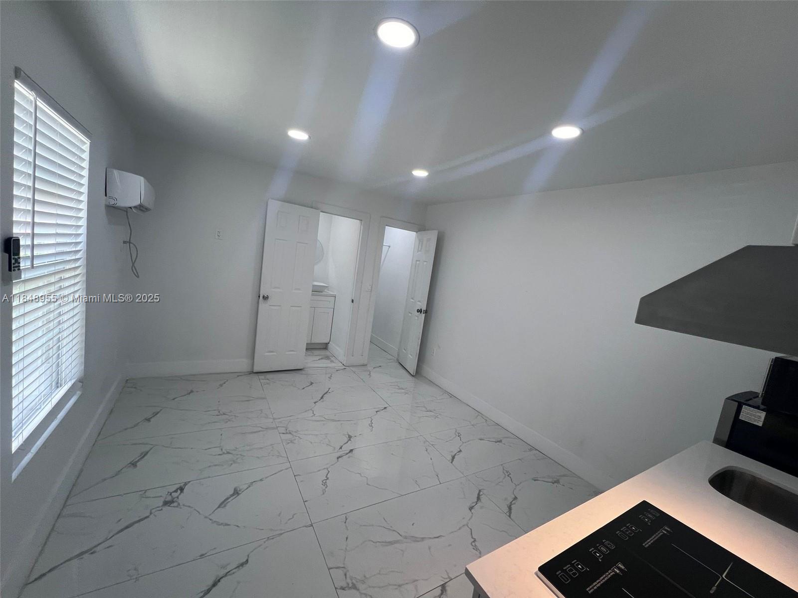 9674 NW 10th Ave, Miami FL 33150 photo 5