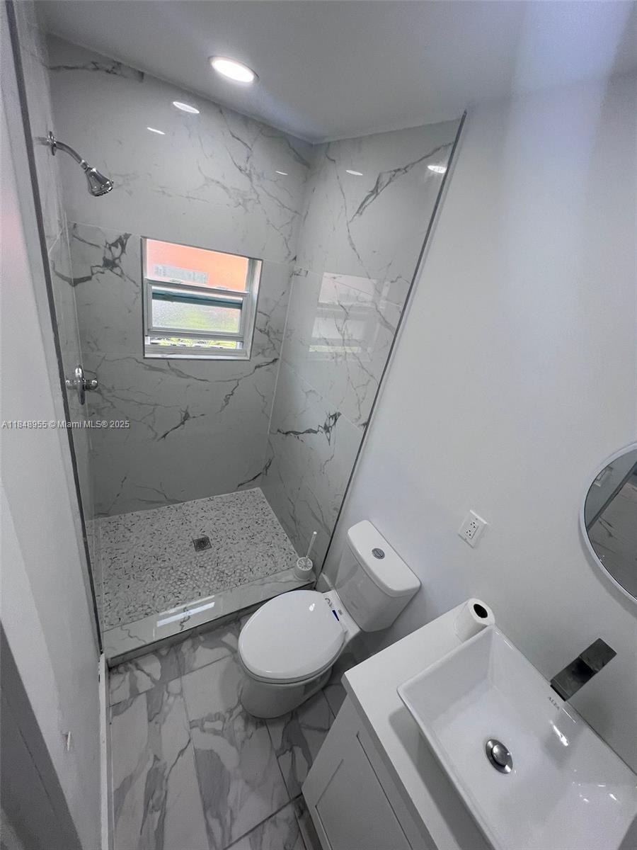 9674 NW 10th Ave, Miami FL 33150 photo 4