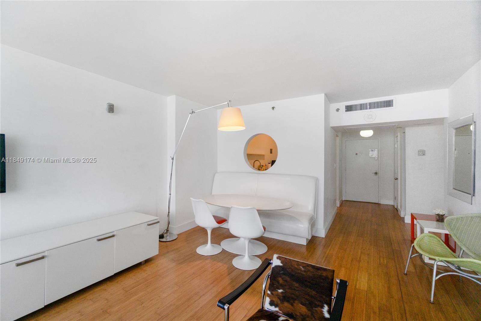 100 Lincoln Rd # 923, Miami Beach FL 33139 photo 3