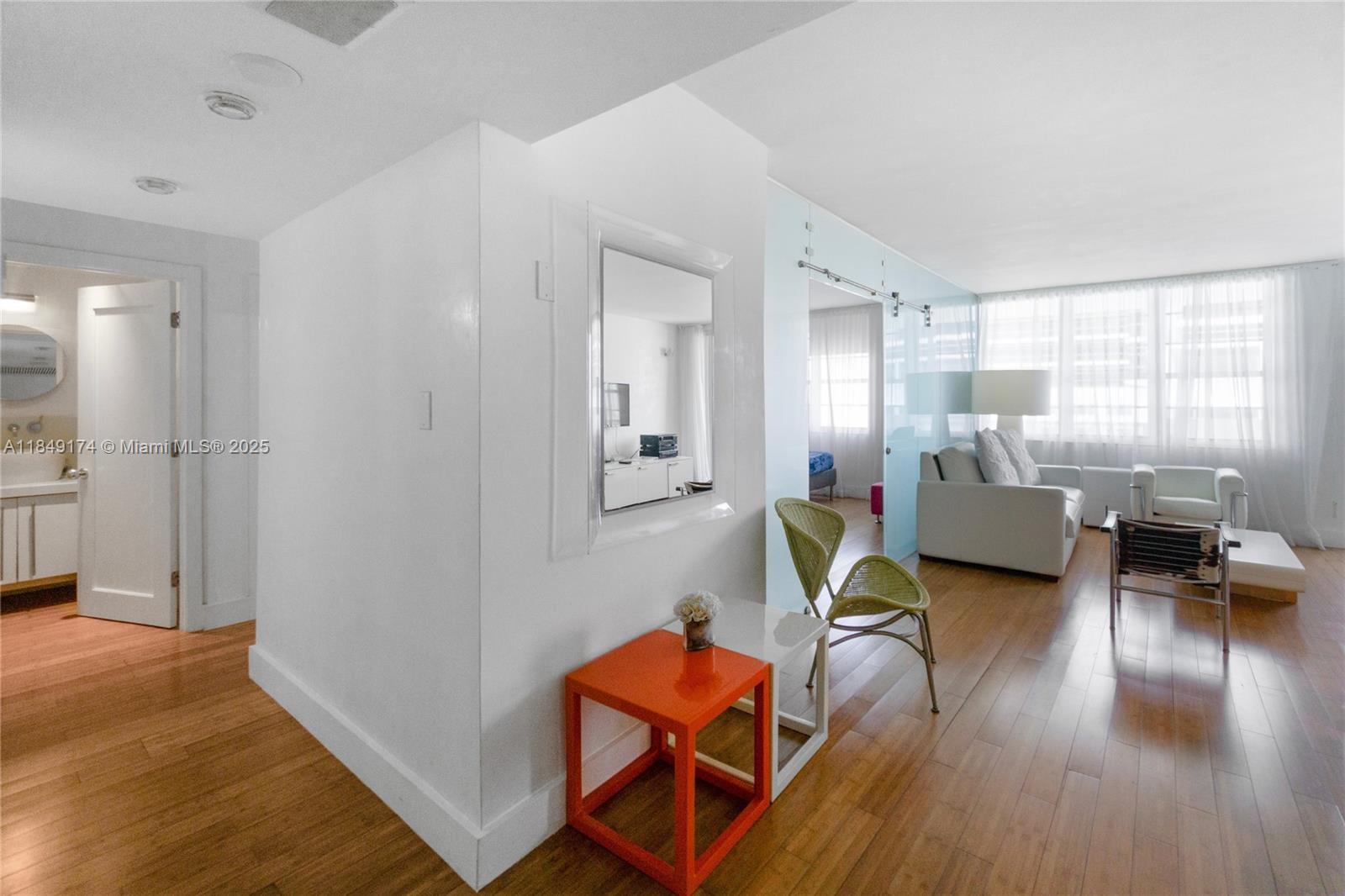100 Lincoln Rd # 923, Miami Beach FL 33139 photo 4