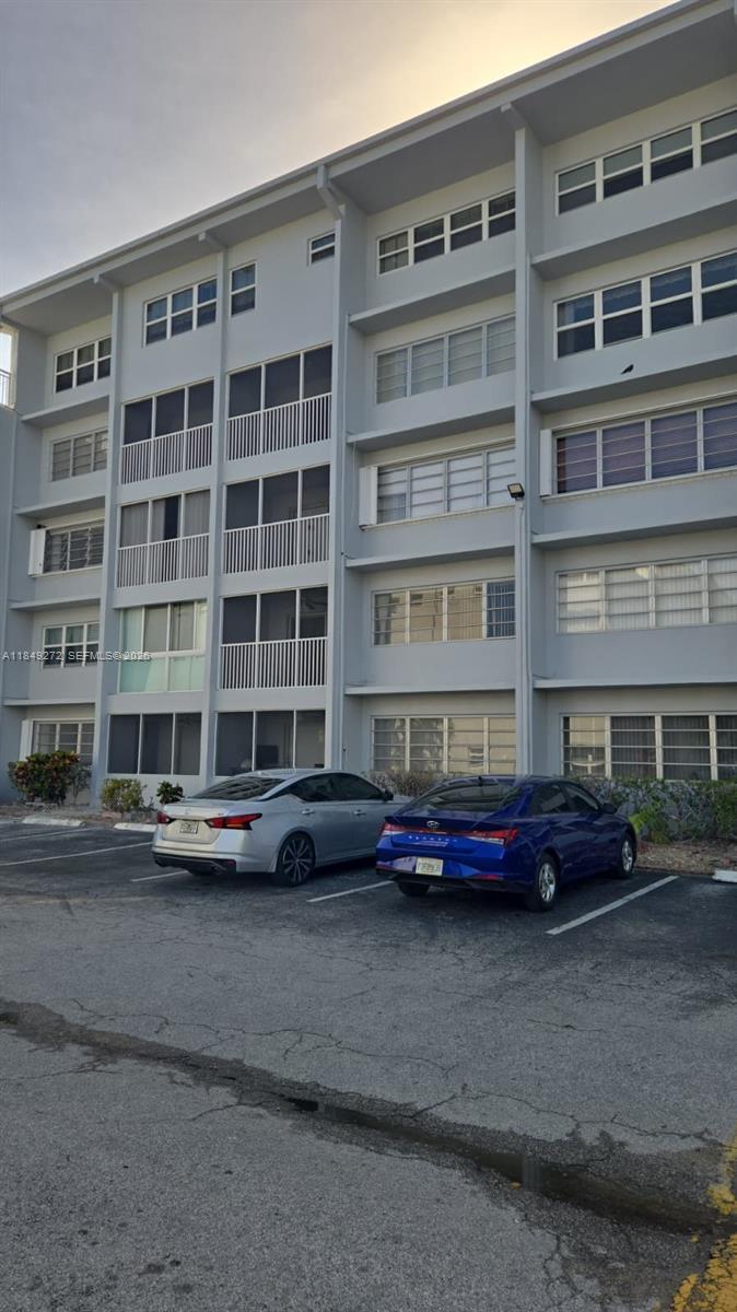 215 SE 3rd Ave # 403A, Hallandale Beach FL 33009 photo 2