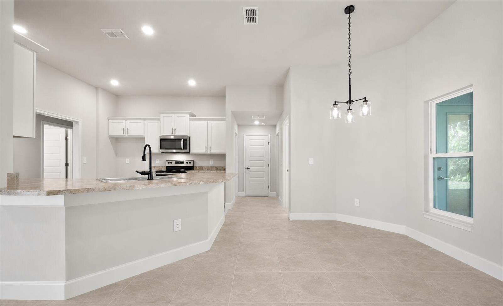 372 SW Feldman Avenue, Port St. Lucie FL 34953 photo 5