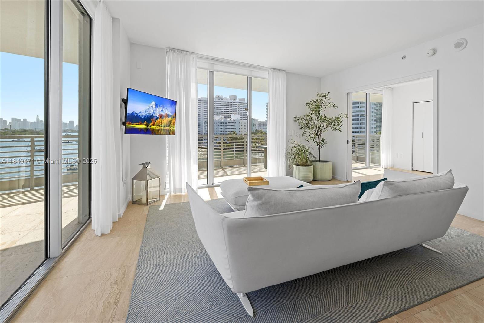 1445 16th St # 602, Miami Beach FL 33139 photo 4