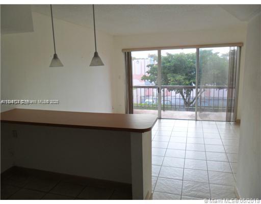10900 SW 104th St # 323, Miami FL 33176 photo 2