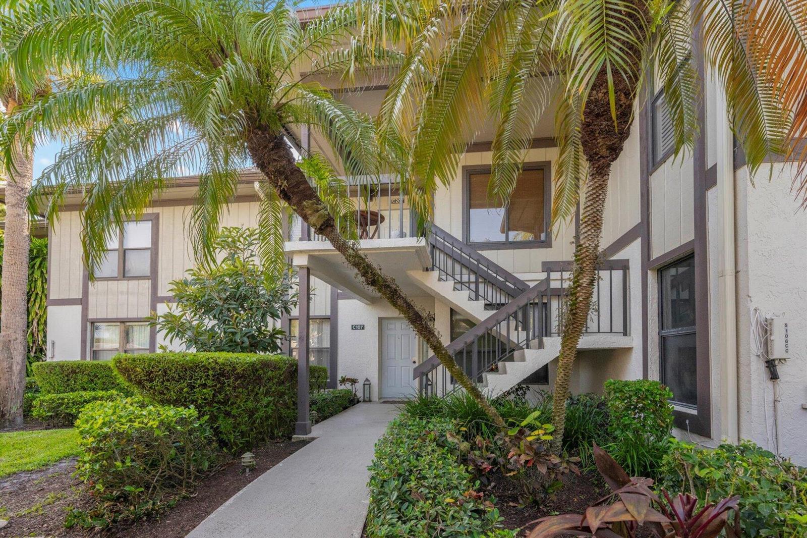 13244 Polo Club Road # C207, Wellington FL 33414