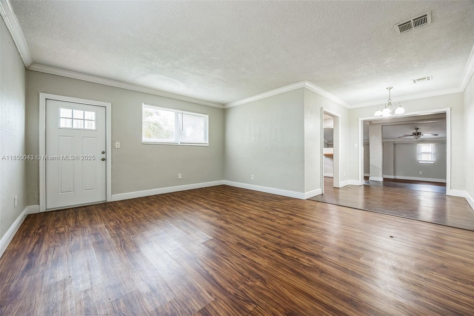 7331 Cleveland St, Hollywood FL 33024 photo 2