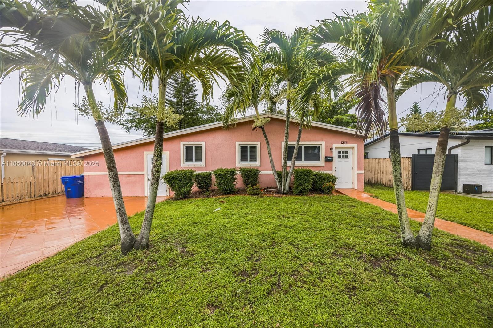 7331 Cleveland St, Hollywood FL 33024