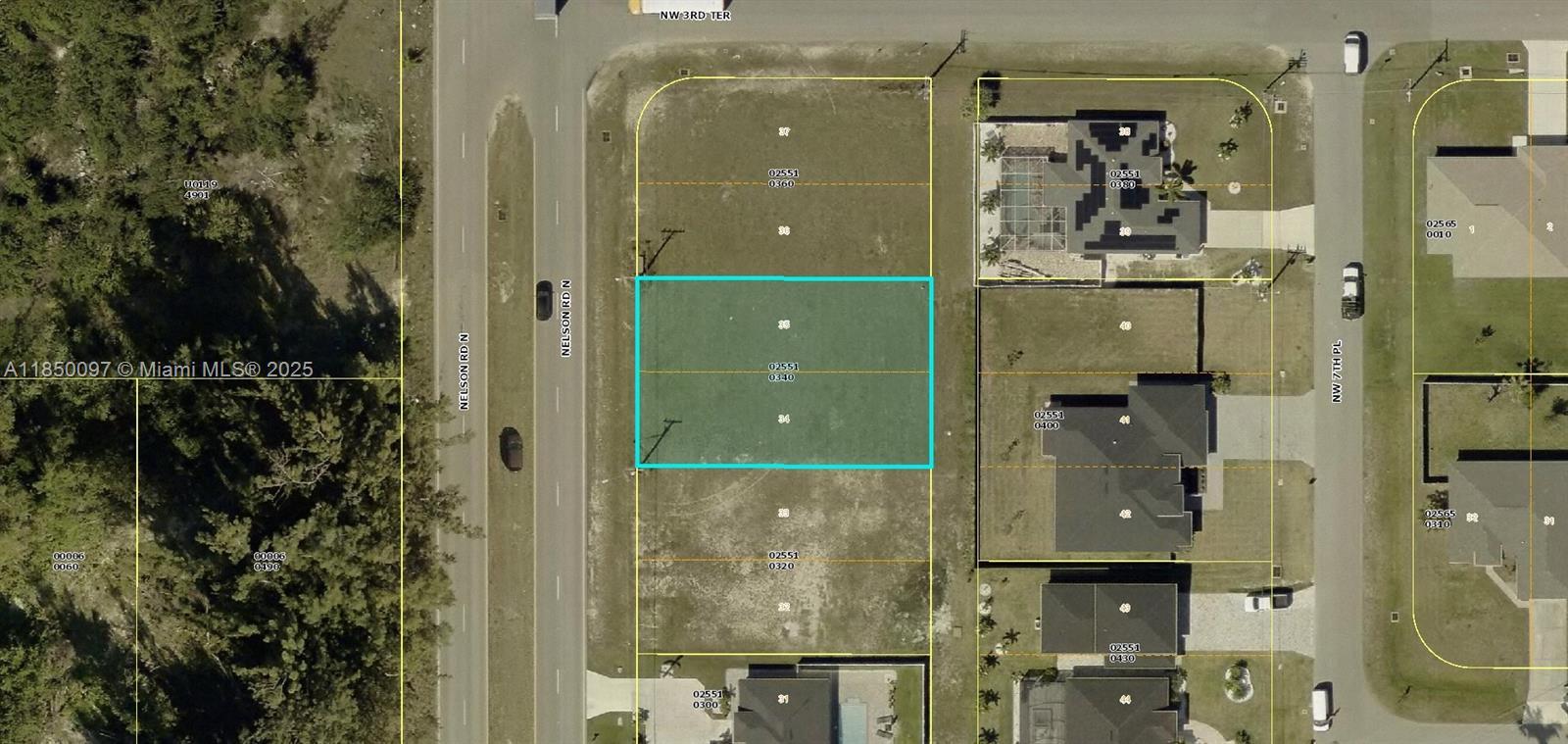 307 Nelson RD N, Cape Coral FL 33993