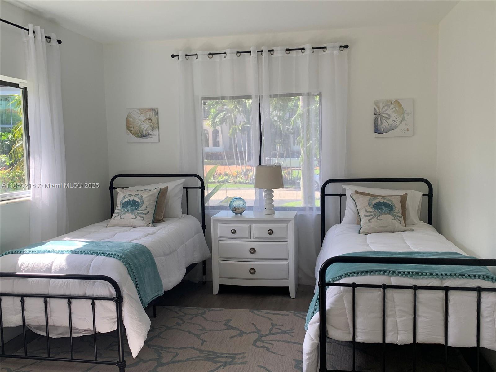 6911 Sunrise Pl, Coral Gables FL 33133 photo 3