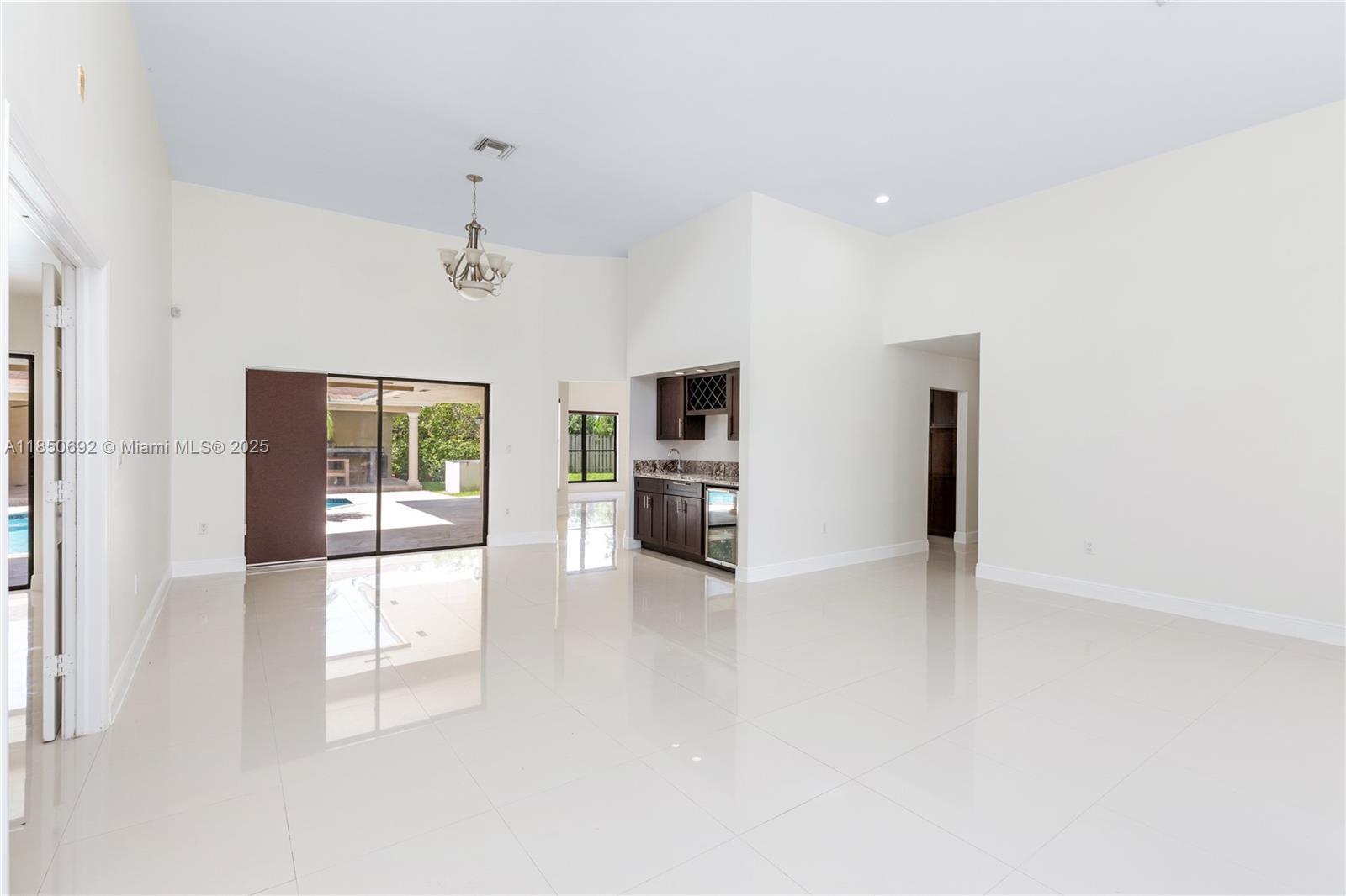 8110 SW 188th St, Cutler Bay FL 33157 photo 5