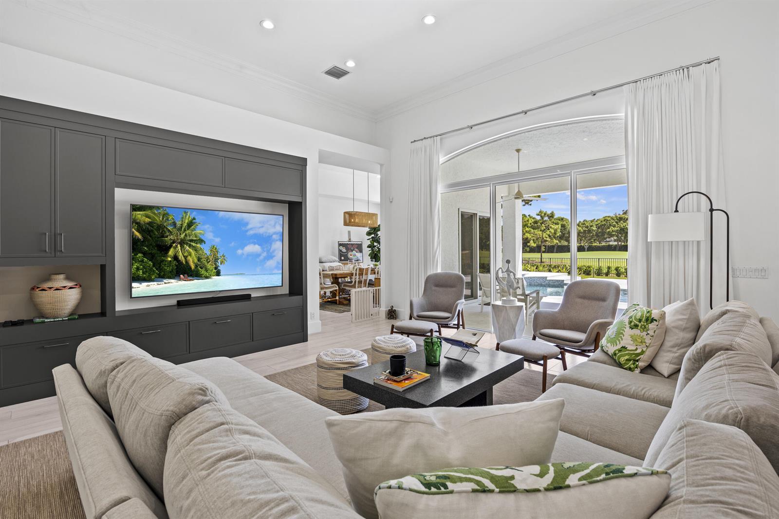 118 N Village Way, Jupiter FL 33458 photo 4