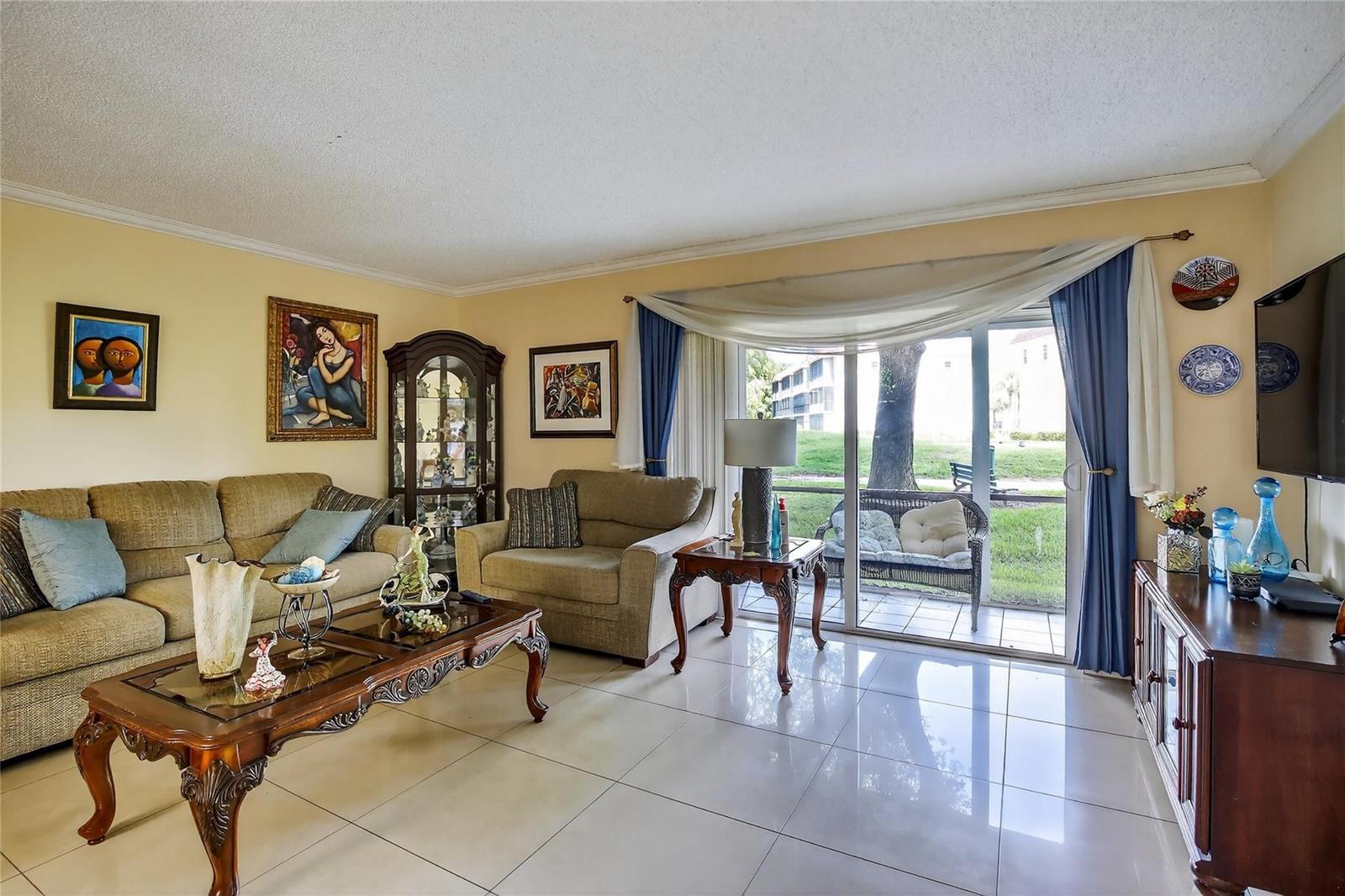 211 S Hollybrook Drive # 107, Pembroke Pines FL 33025 photo 3