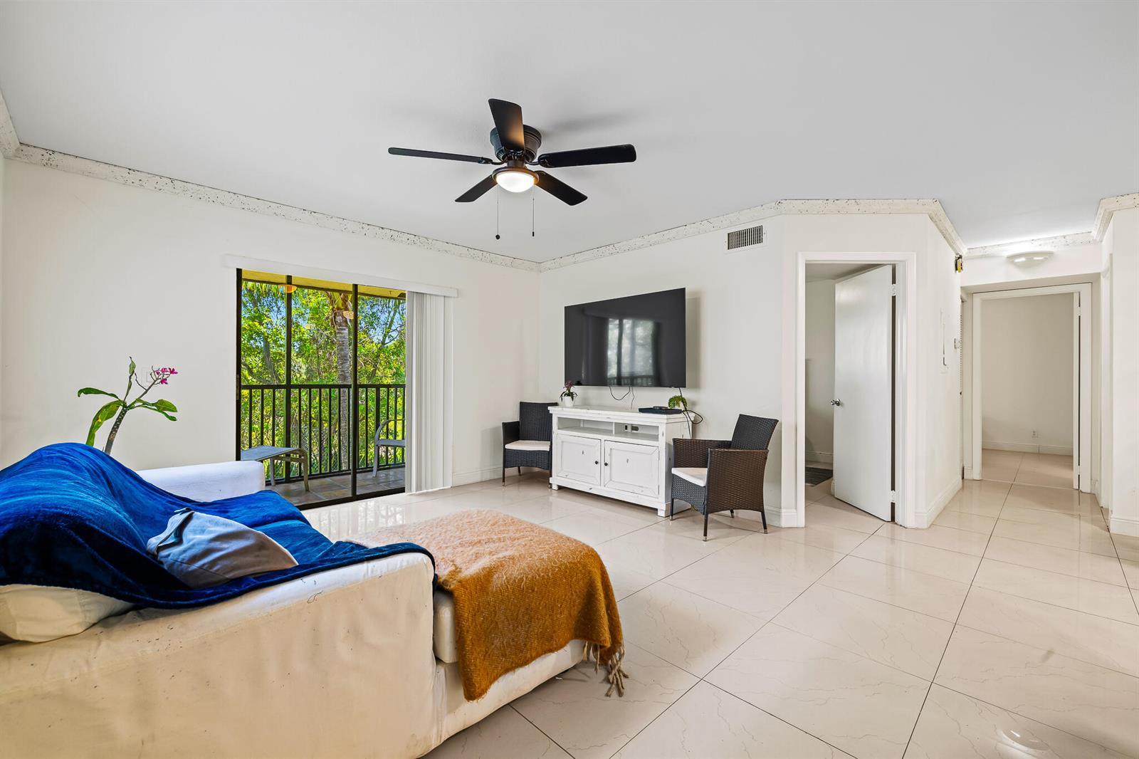 610 Trace Circle # 206, Deerfield Beach FL 33441 photo 3