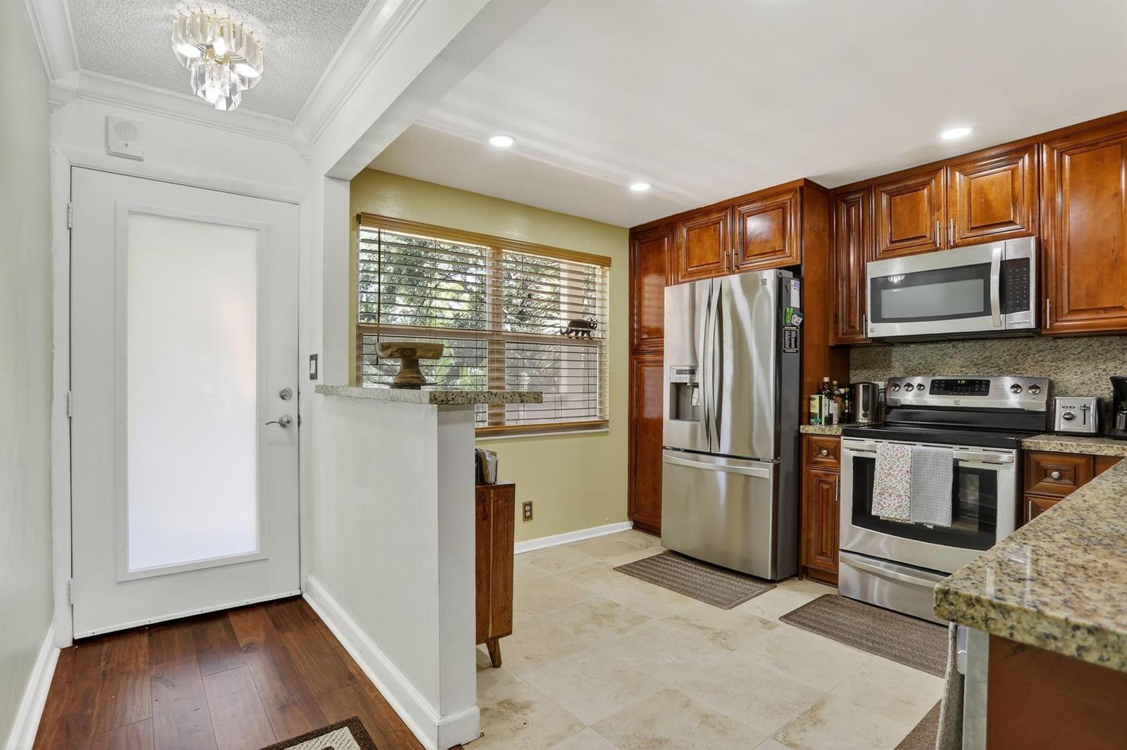 2403 Antigua Circle # B2, Coconut Creek FL 33066 photo 3