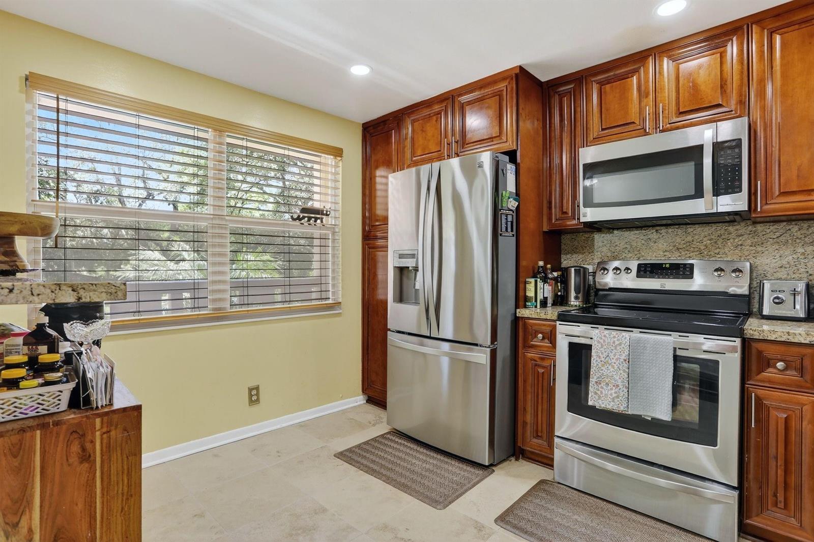 2403 Antigua Circle # B2, Coconut Creek FL 33066 photo 4