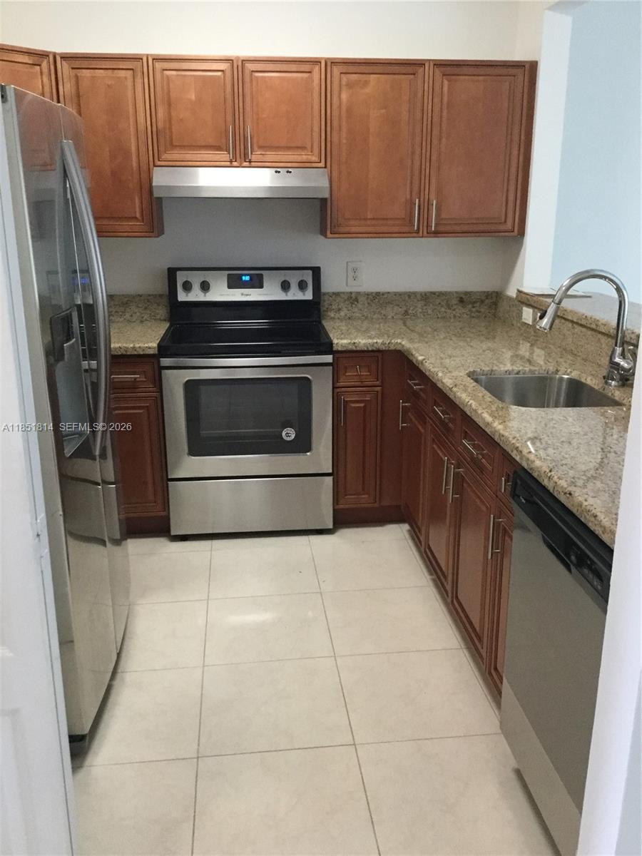 2885 SW 127th Ave, Miramar FL 33027 photo 2